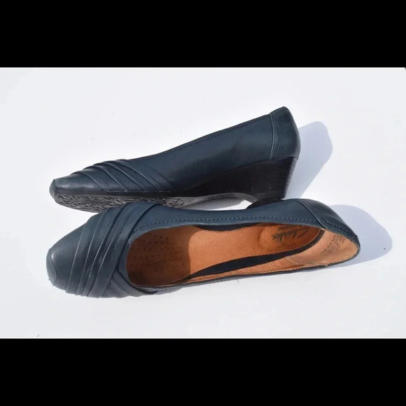 Clarks low wedges - Picture 5 of 8